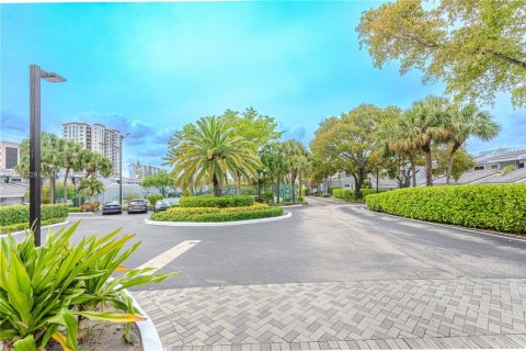 Condominio en venta en Sunny Isles Beach, Florida, 3 dormitorios, 210.42 m2 № 1924952 - foto 3