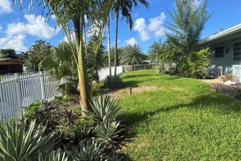 Villa ou maison à vendre à Fort Lauderdale, Floride: 3 chambres, 195.56 m2 № 2421088 - photo 13