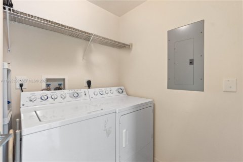 Купить кондоминиум в Авентура, Флорида 2 спальни, 153.29м2, № 2154135 - фото 26