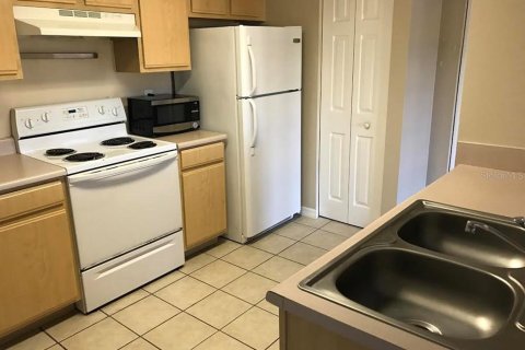 Condo in Orlando, Florida, 1 bedroom № 2267224 - photo 8