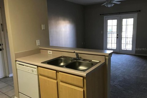 Condo in Orlando, Florida, 1 bedroom № 2267224 - photo 7