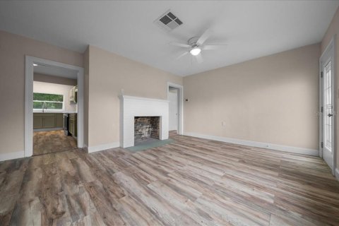 House in Altoona, Florida 3 bedrooms, 107.02 sq.m. № 1910331 - photo 20