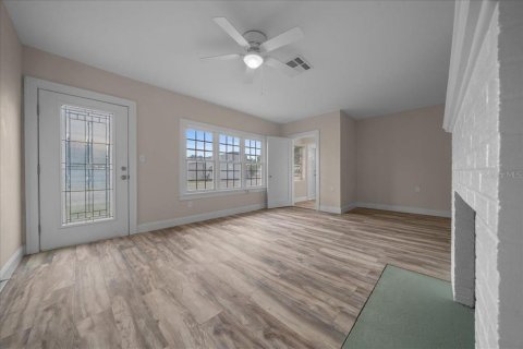 House in Altoona, Florida 3 bedrooms, 107.02 sq.m. № 1910331 - photo 26