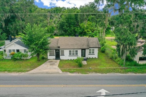 House in Altoona, Florida 3 bedrooms, 107.02 sq.m. № 1910331 - photo 1