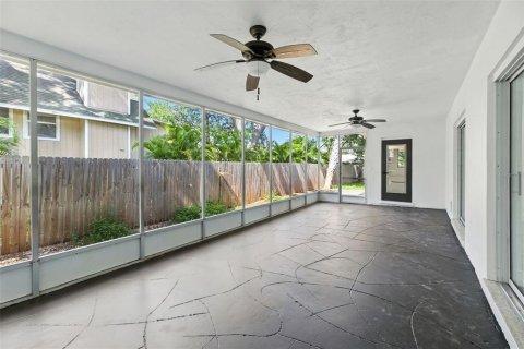 Casa en venta en Tarpon Springs, Florida, 3 dormitorios, 144.93 m2 № 1907890 - foto 14