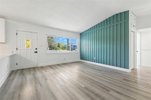 Casa en venta en Tarpon Springs, Florida, 3 dormitorios, 144.93 m2 № 1907890 - foto 10