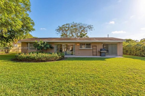 Casa en venta en Miami, Florida, 3 dormitorios, 148.92 m2 № 2006431 - foto 7
