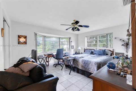 Casa en venta en Miami, Florida, 3 dormitorios, 148.92 m2 № 2006431 - foto 13