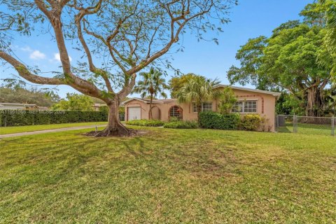 Casa en venta en Miami, Florida, 3 dormitorios, 148.92 m2 № 2006431 - foto 3