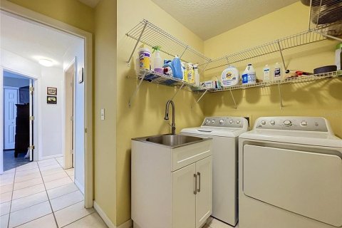 Купить виллу или дом в Уэсли-Чепел, Флорида 4 комнаты, 172.61м2, № 2299949 - фото 26