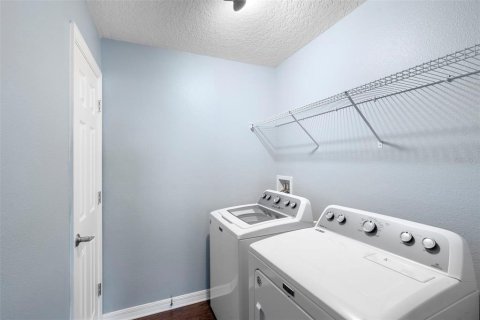 House in Winter Garden, Florida 4 bedrooms, 216.65 sq.m. № 1795593 - photo 20