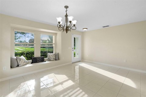 House in Winter Garden, Florida 4 bedrooms, 216.65 sq.m. № 1795593 - photo 4