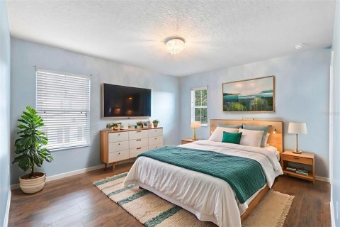 House in Winter Garden, Florida 4 bedrooms, 216.65 sq.m. № 1795593 - photo 18