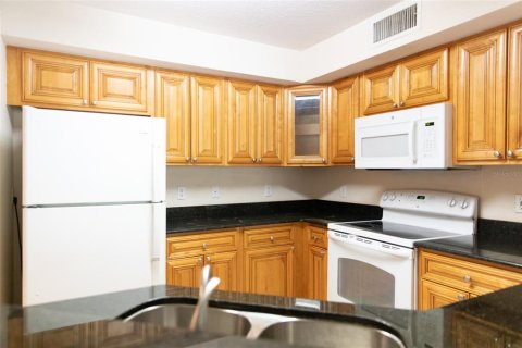 Copropriété à louer à Altamonte Springs, Floride: 2 chambres, 83.61 m2 № 2158050 - photo 4