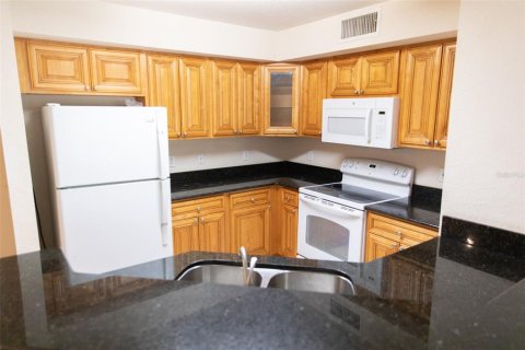 Copropriété à louer à Altamonte Springs, Floride: 2 chambres, 83.61 m2 № 2158050 - photo 6