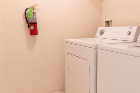 Copropriété à louer à Altamonte Springs, Floride: 2 chambres, 83.61 m2 № 2158050 - photo 16