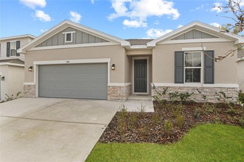 Villa ou maison à vendre à DeLand, Floride: 4 chambres, 192.31 m2 № 1537740 - photo 1