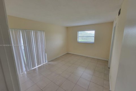Copropriété à vendre à Miramar, Floride: 2 chambres, 77.29 m2 № 1948210 - photo 22