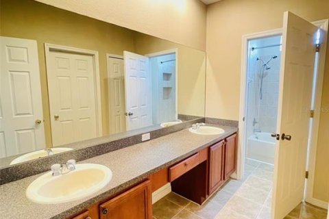 Casa en alquiler en Kissimmee, Florida, 3 dormitorios, 209.03 m2 № 1917487 - foto 19