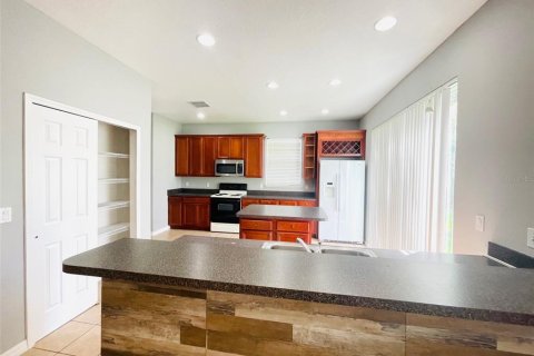 House in Kissimmee, Florida 3 bedrooms, 209.03 sq.m. № 1917487 - photo 7
