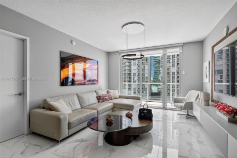 Copropriété à vendre à Sunny Isles Beach, Floride: 3 chambres, 143.16 m2 № 2248016 - photo 13
