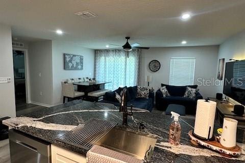 Casa en alquiler en Palm Coast, Florida, 4 dormitorios, 134.34 m2 № 1905811 - foto 15