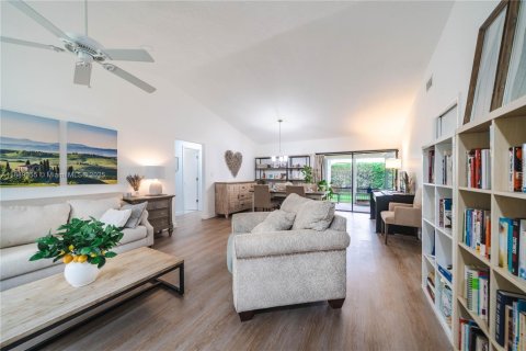 Купить виллу или дом в Бока-Ратон, Флорида 2 спальни, 132.29м2, № 1939041 - фото 6