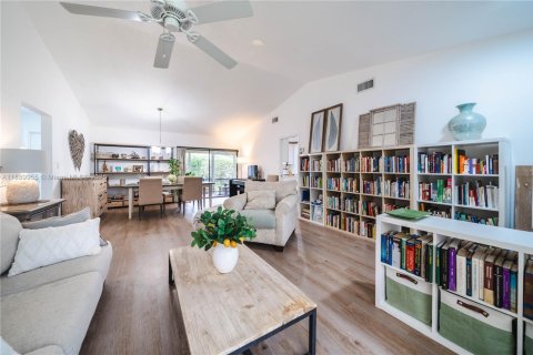 Купить виллу или дом в Бока-Ратон, Флорида 2 спальни, 132.29м2, № 1939041 - фото 4