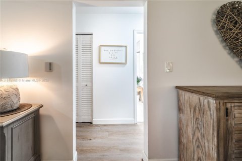 Купить виллу или дом в Бока-Ратон, Флорида 2 спальни, 132.29м2, № 1939041 - фото 12