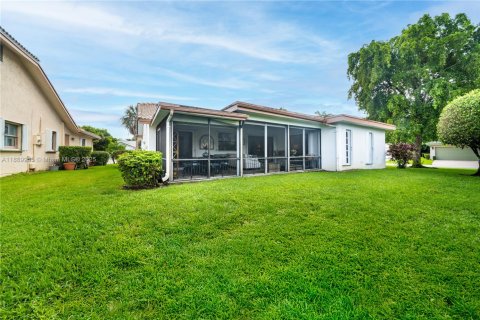 Купить виллу или дом в Бока-Ратон, Флорида 2 спальни, 132.29м2, № 1939041 - фото 30