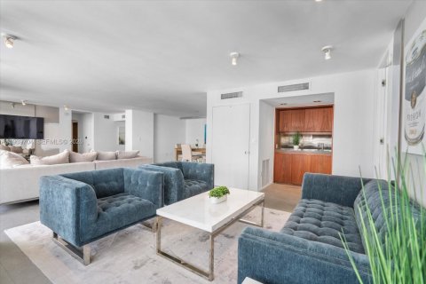 Снять в аренду кондоминиум в Майами-Бич, Флорида 3 спальни, 218.41м2, № 2004767 - фото 18
