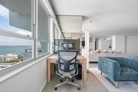 Снять в аренду кондоминиум в Майами-Бич, Флорида 3 спальни, 218.41м2, № 2004767 - фото 26