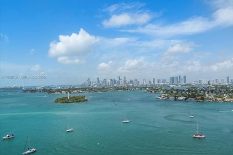 Снять в аренду кондоминиум в Майами-Бич, Флорида 3 спальни, 218.41м2, № 2004767 - фото 15