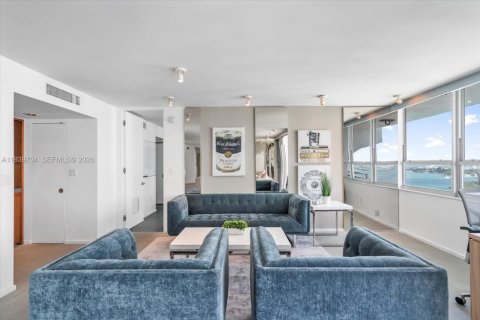 Снять в аренду кондоминиум в Майами-Бич, Флорида 3 спальни, 218.41м2, № 2004767 - фото 6