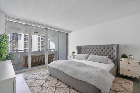 Снять в аренду кондоминиум в Майами-Бич, Флорида 3 спальни, 218.41м2, № 2004767 - фото 8