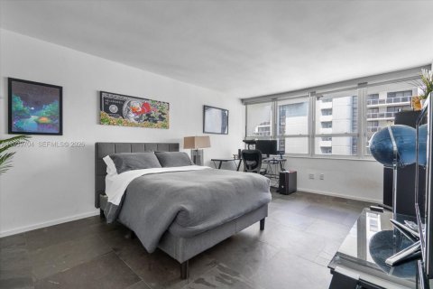 Снять в аренду кондоминиум в Майами-Бич, Флорида 3 спальни, 218.41м2, № 2004767 - фото 10