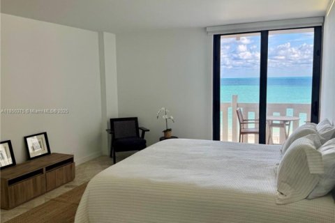 Condo in Key Biscayne, Florida, 2 bedrooms  № 2012652 - photo 30