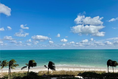 Condo in Key Biscayne, Florida, 2 bedrooms  № 2012652