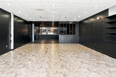 Immobilier commercial à louer à Kissimmee, Floride: 826.83 m2 № 2415026 - photo 21