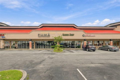 Immobilier commercial à louer à Kissimmee, Floride: 826.83 m2 № 2415026 - photo 18