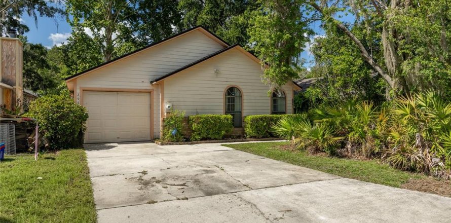 Casa en Gainesville, Florida 3 dormitorios, 122.91 m2 № 2156782