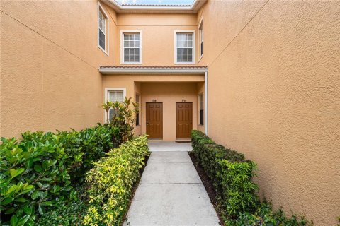 Touwnhouse à vendre à Sarasota, Floride: 3 chambres, 181.53 m2 № 2347665 - photo 3