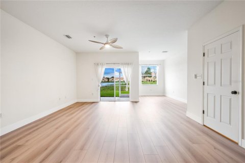 Touwnhouse à vendre à Sarasota, Floride: 3 chambres, 181.53 m2 № 2347665 - photo 9