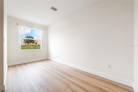 Touwnhouse à vendre à Sarasota, Floride: 3 chambres, 181.53 m2 № 2347665 - photo 13