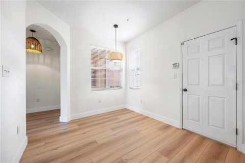 Touwnhouse à vendre à Sarasota, Floride: 3 chambres, 181.53 m2 № 2347665 - photo 17