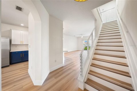 Touwnhouse à vendre à Sarasota, Floride: 3 chambres, 181.53 m2 № 2347665 - photo 5
