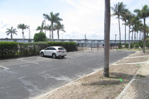Copropriété à vendre à Punta Gorda, Floride: 2 chambres, 100.06 m2 № 1725190 - photo 19