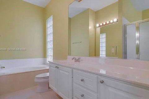 Casa en alquiler en Palm Beach Gardens, Florida, 3 dormitorios № 2387963 - foto 5