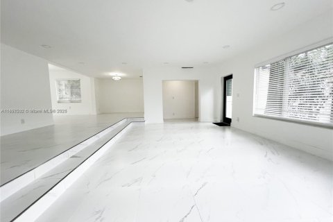 Купить виллу или дом в Плантация, Флорида 4 спальни, 239.13м2, № 1952125 - фото 17