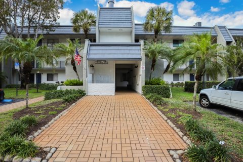 Condo à Lake Worth, Floride, 2 chambres  № 2082352